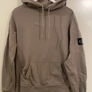 Calvin Klein hoodie  - Calvin Klein hoodie  Strl L
