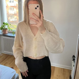 Stickad kofta - Finstickad kofta