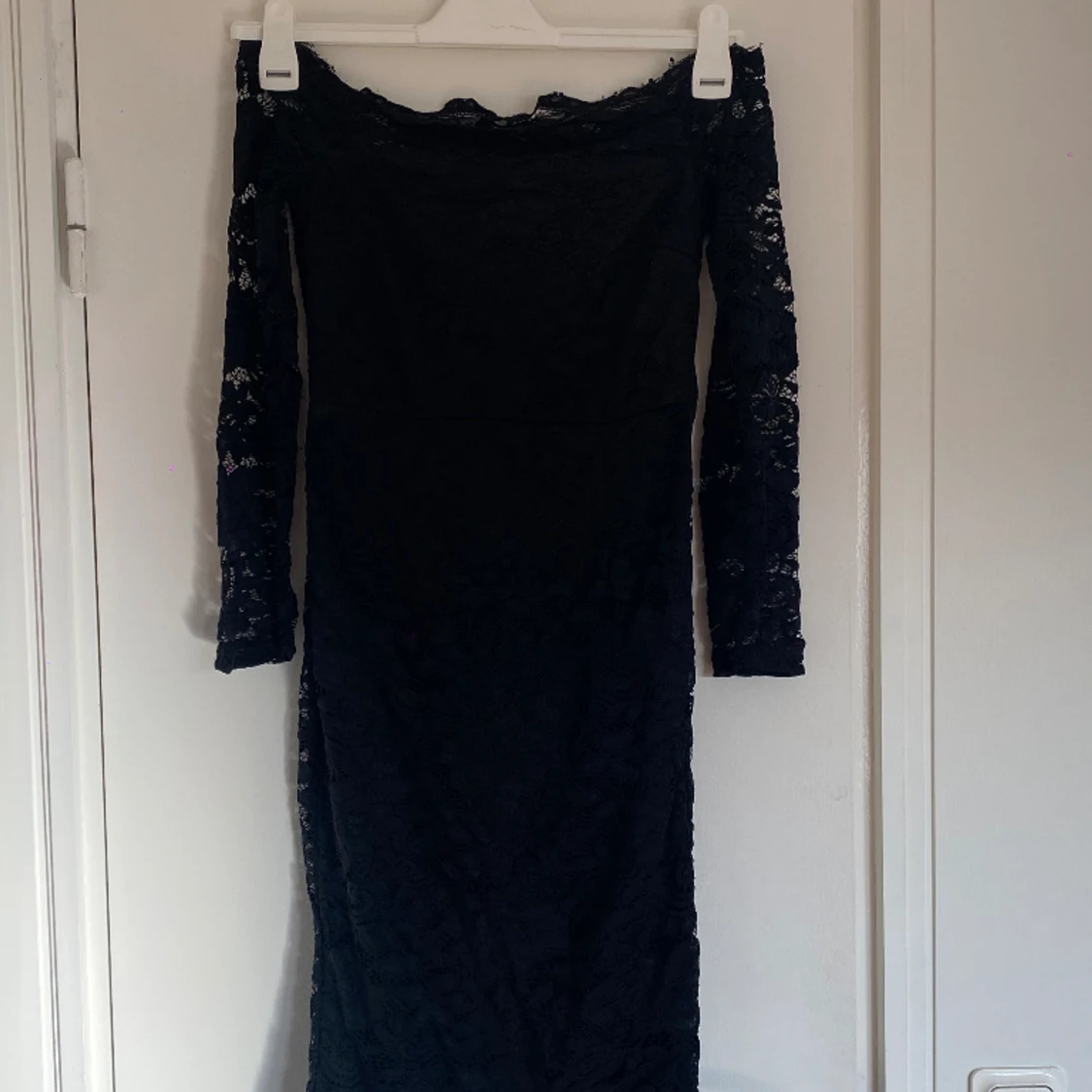 Tajt spets klänning