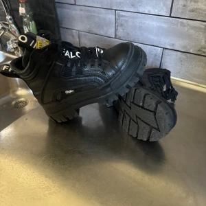 Buffalo skor st 36 - Fina skor i st 36