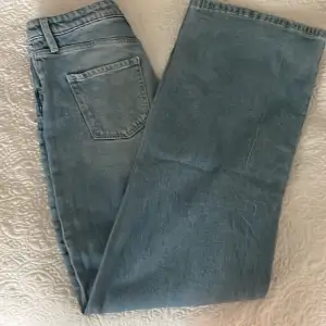 Vida Jeans i bra skick i storlek 152