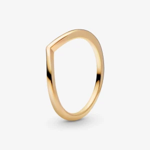 Pandora ring guld wishbone - En jättefin Pandora ring i guld med lite repor på baksidan men inget man tänker på. Kontakta vid frågor 💗