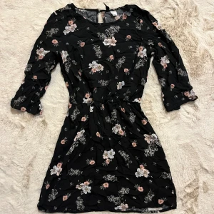 Klänning  - Stl 32/xxs