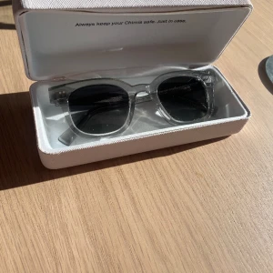 Chimi 02 Grey - Perfeckt skick, Köpte dem förra sommaren men har knappt använt dem, allt finns med. Pris kan diskuteras.