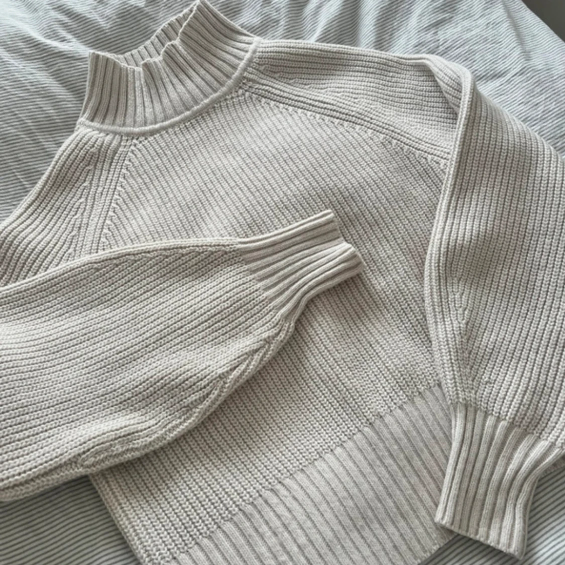 Cream turtle neck jumper - 92