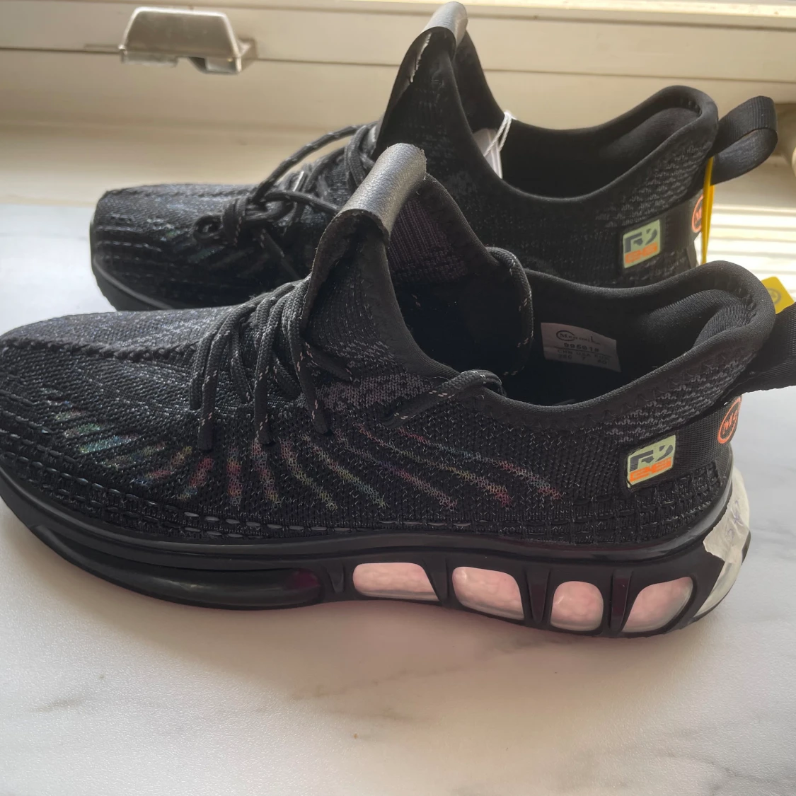 Helt nya skor stl 40