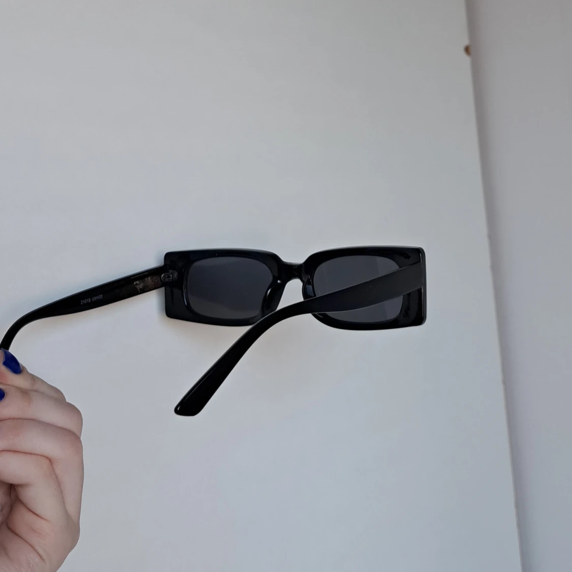 Svarta solglasögon  - 91