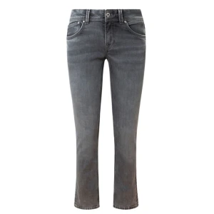 Pepe jeans - Snygga jeans från pepe i modell saturn, straight mid waist. Lappen är inte kvar men skulle säga att storleken är ca 27/34.  midja tvärsöver: 36cm, innerbenslängden: 82cm, hela längden: 104cm. Bra skick! Första 3 bilderna från nätet!