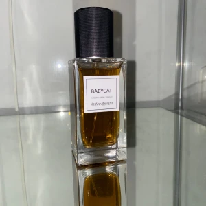 Babycat sample - 5 ml sample på ysl babycat