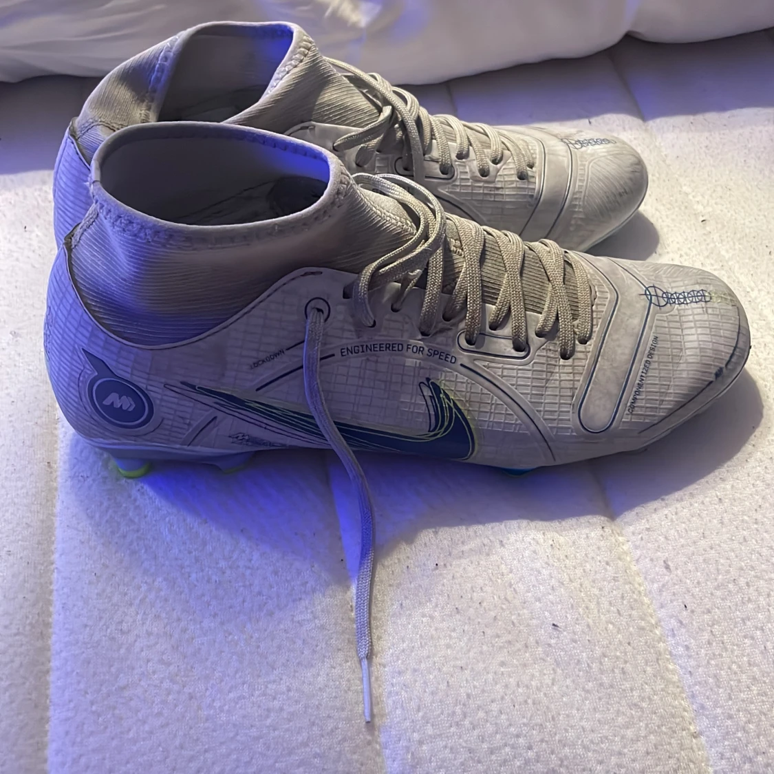 Nike fotbollsskor  - 90