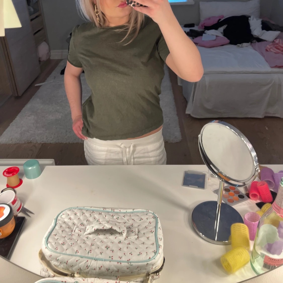 Militärgrön t-shirt