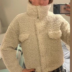 Teddy Jacka - Supermysig Teddyjacka från GinaTricot🧸