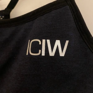 ICIW topp - Aldrig använd. Träningstopp. 