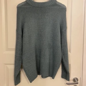 Tröja - Stickad tröja från lager 157. Aldrig använd. Storlek XS/S. Köpt för 150kr. 