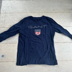 Långarmad gant t-shirt - Bra skick