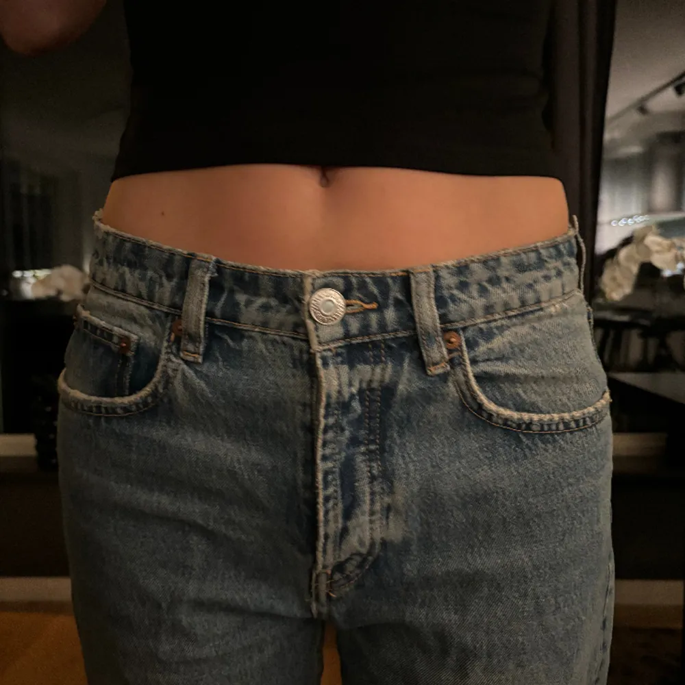 Lågmidjade jeans från Zara, som blivit för stora för mig!. Jeans & Byxor.