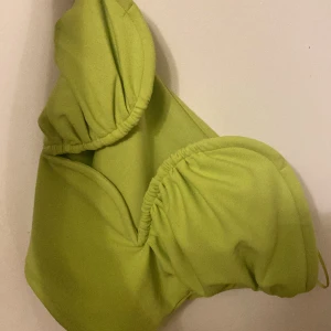 Gina topp  - Storlek S Gina topp aldrig andvänd .