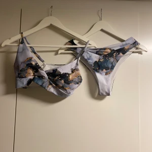 Bikini - Bikini med mönster från SHEIN. Använd max 2 gånger 