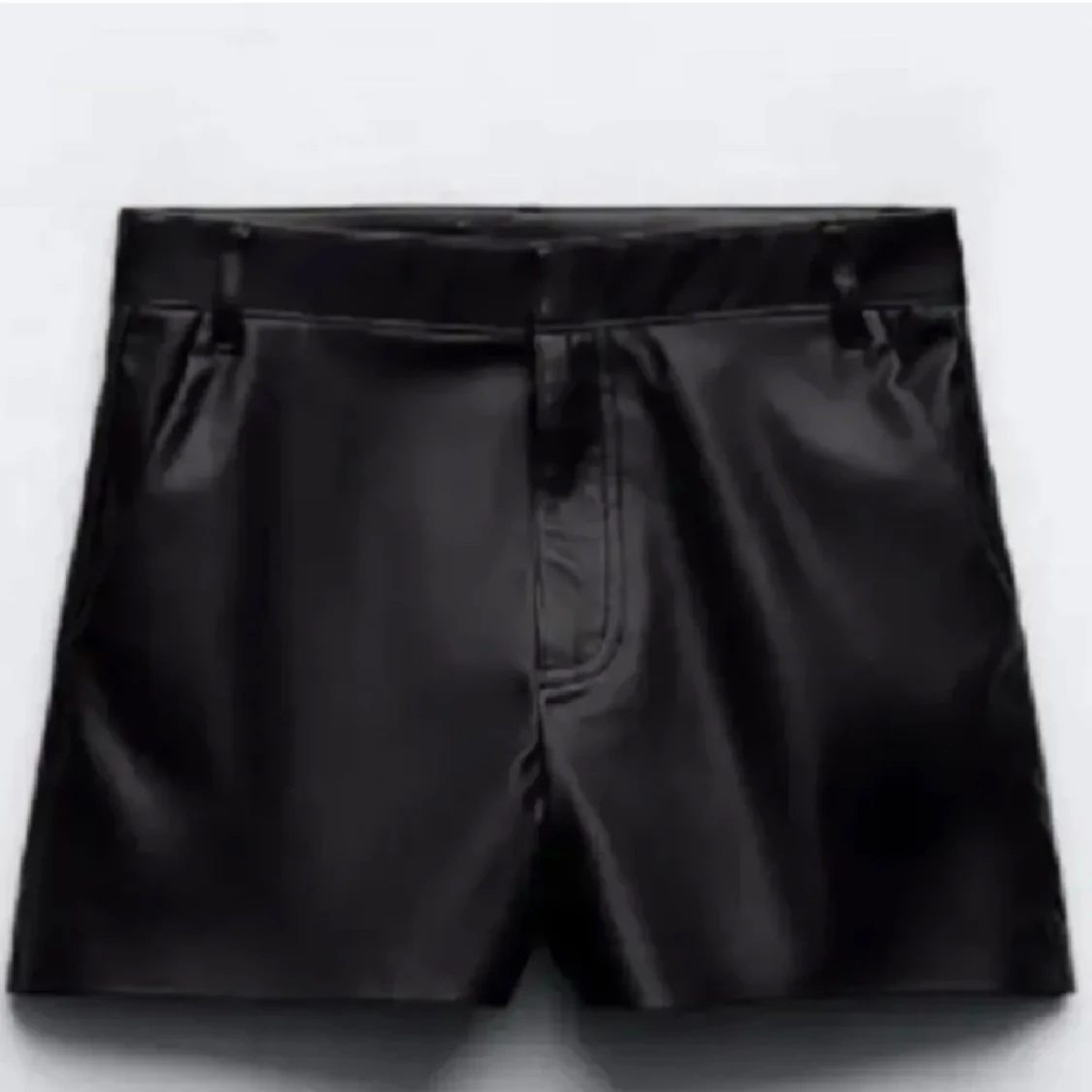 Skinn shorts  - 90
