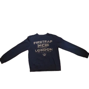 Firetrap tröja - Firetrap tröja i storlek (L)  Riktigt snygg! Bra skick men täcken på användning