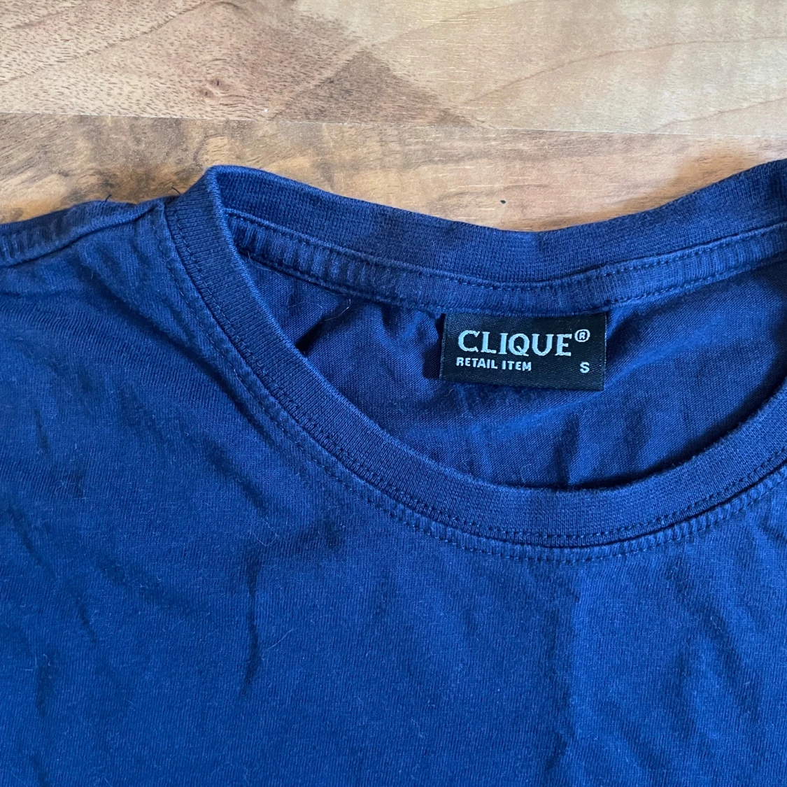 mörkblå t-shirt  - 90