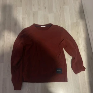 Calvin Klein  - Jätte fin tröja helt ny sitter bra på 