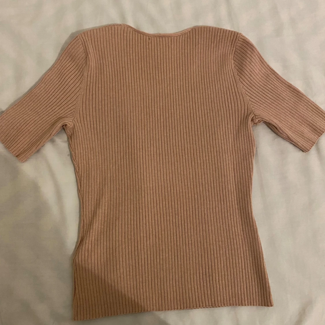 Beige t-shirt - 92