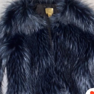 blå pälsjacka  - så mysig o varm jacka💝💝