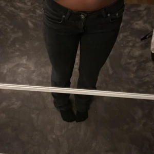 Lowwaist bootcut jeans - Xs/s i storlek, ifrån Lager157!Verklingen så himla snygga