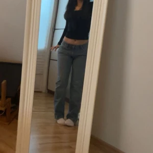 Lågmidjade jeans - Lågmidjade jeans från I STAY, köpta på carlings