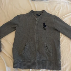 Ralph lauren Stickad tröja - Inget tecken på användning, Har använt ett fåtal gånger