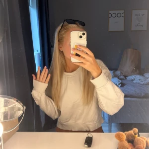 Sweatshirt från Zara - Sweatshirt från Zara! 💓