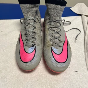Nike superfly  - Storlek 42