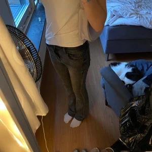 Lila handväska - Superfin lila handväska! Använd få gånger och i bra skick!