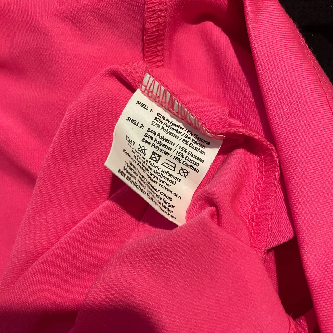 Fint neonrosa linne. Strl M - 92