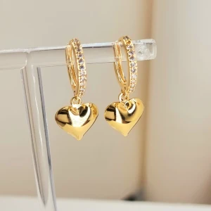 Handgjorda örhängen  - Handgjorda örhängen●Följ :@ekjewelryofficial🤲 ● 💎Material- 100% rostfritt stål ●Örhängeskrokar -rostfritt stål. Nickel fri. Längd -2,5cm. Vattentåliga, ändrar inte färgen! 