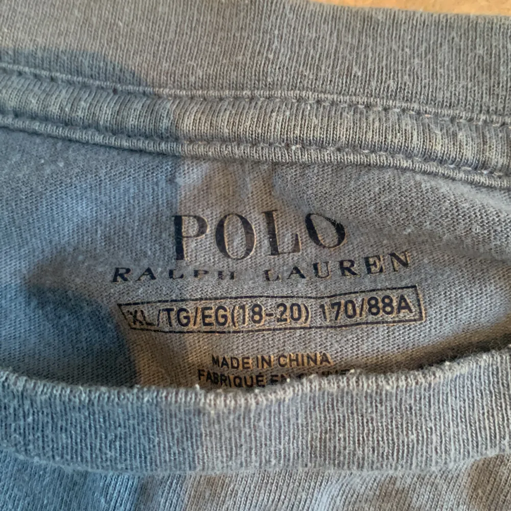 Longsleeve T-shirt från polo Ralph lauren. . T-shirts.