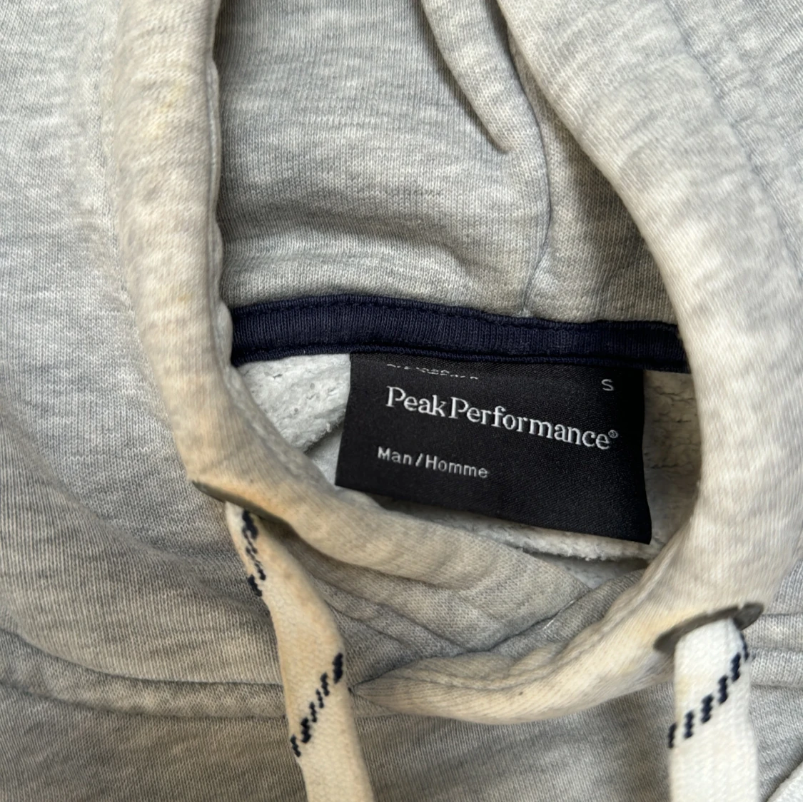 Peak performance hoodie - 90