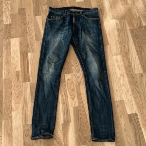 Tiger of Sweden jeans - Detta är minna tiger of sweden jeans sitter väldigt bra och är väldigt bekväma köp gärna