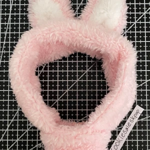 Army Bomb dekoration (Cooky)  - Inofficiell men i fint skick och endast suttit på min lightstick i 1-2 månader, Den passar till ver 3 men den borde passa till ver 4 och andra med om dem har samma storlek på bollen som ver 3, 30kr + frakt, KONTAKTA INNAN KÖP NU!