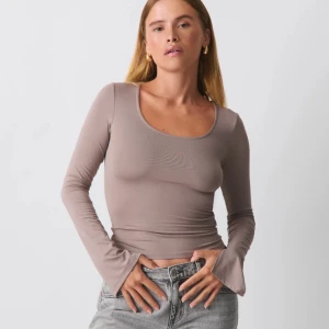 långärmad tröja - mycket bra skick, skriv för mer frågor