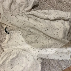 söt topp zara - söt zara topp storlek s❤️