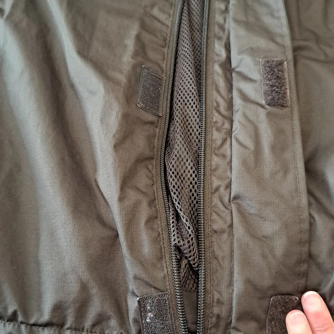 Svart och rosa vindjacka från Karrimor - 93