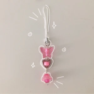 rosa nyckelring  - Handgjort ! 