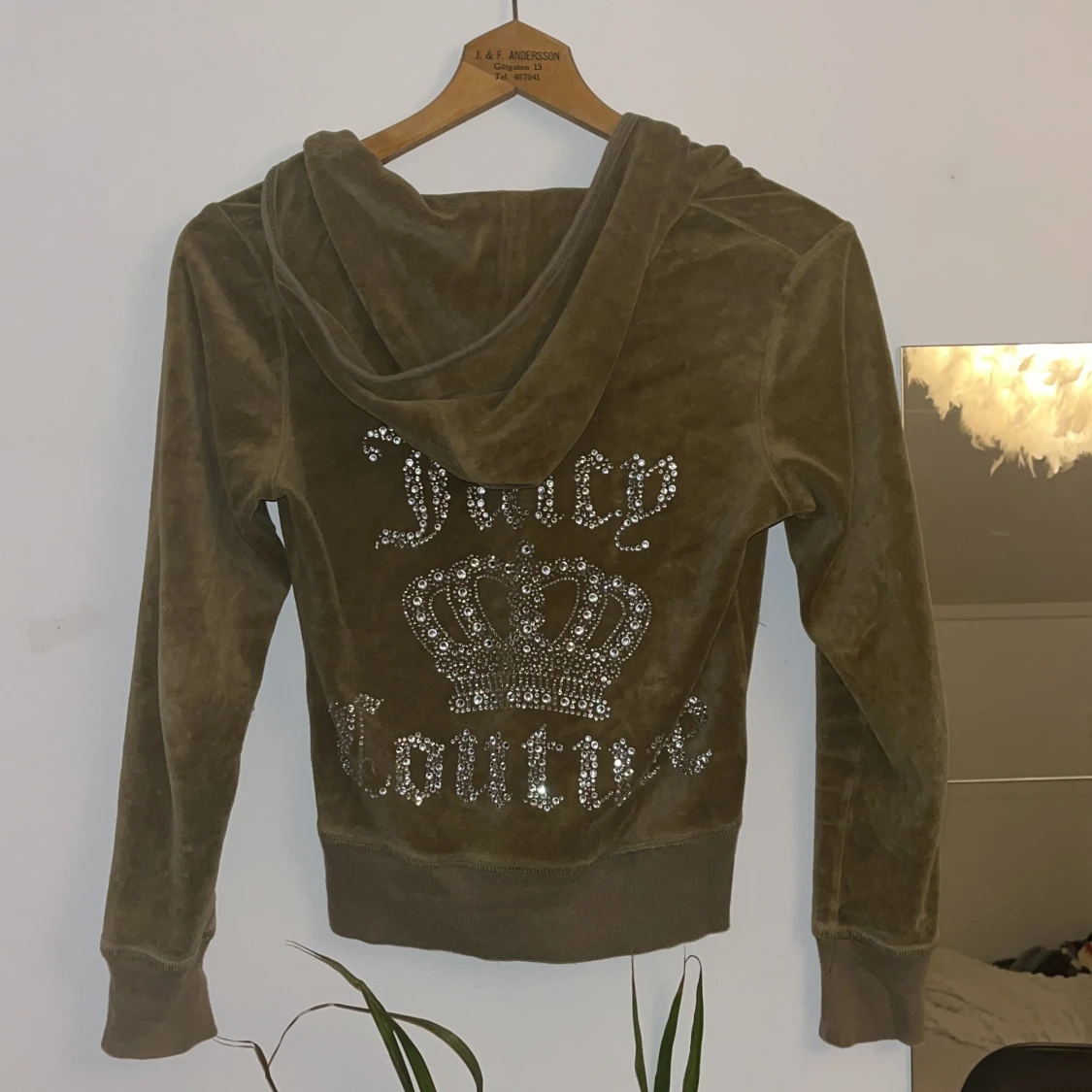 Grön kofta /juicy couture  - 91