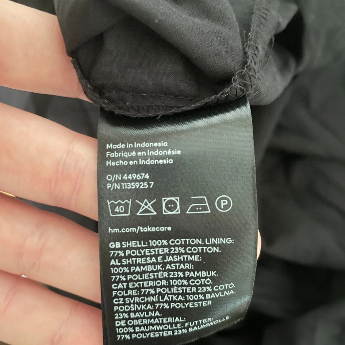 Svart midiklänning - 92