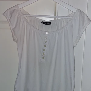 Basic bas plagg - Gullig tröja som matchar till allt, bra bass plagg