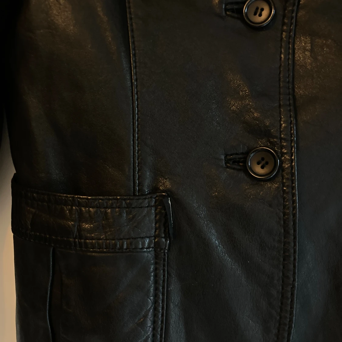 Svart läderjacka - 90