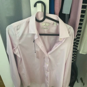Gant skjorta  - Helt ny aldrig använd.