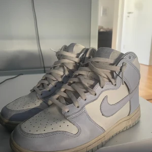 Nike dunks - Nike dunk high Grey and white